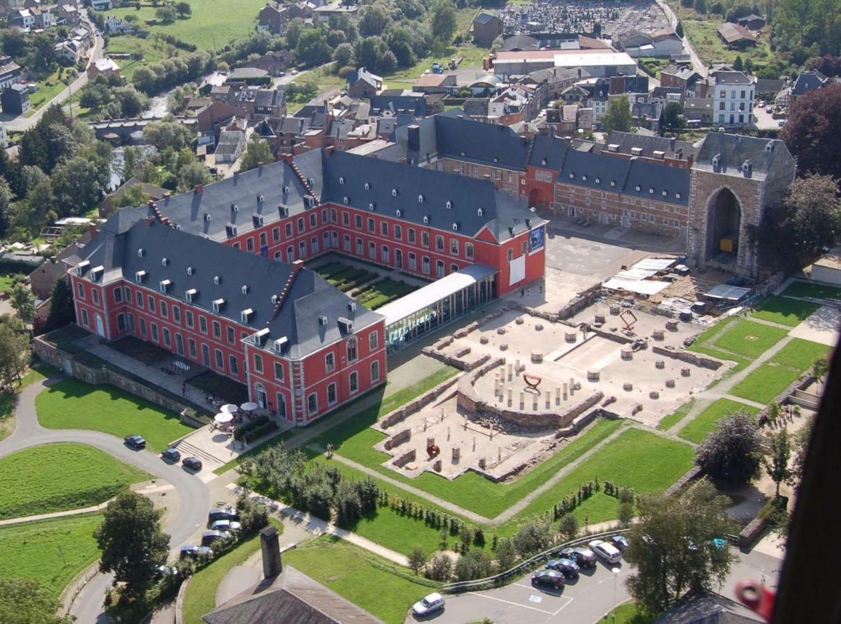 Au Petit H Appartement Stavelot Buitenkant foto